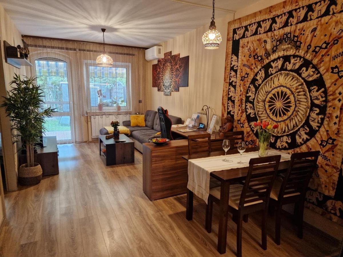 Rozina Apartman Mosonmagyaróvár Exteriör bild